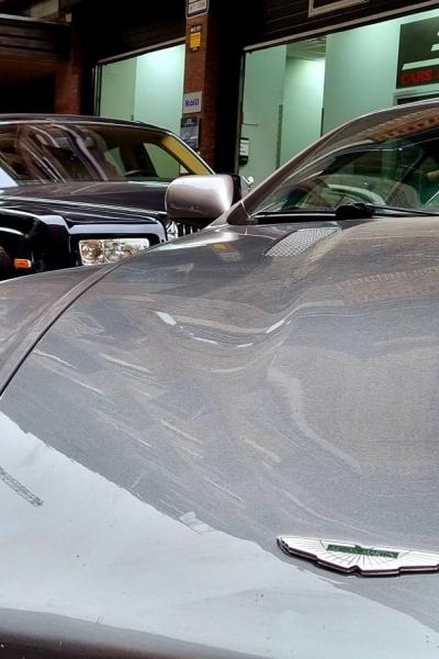 Aston Martin Rolls Royce Bentley2