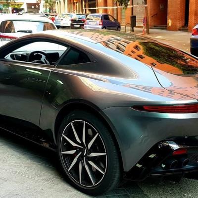 Taller Aston Martin